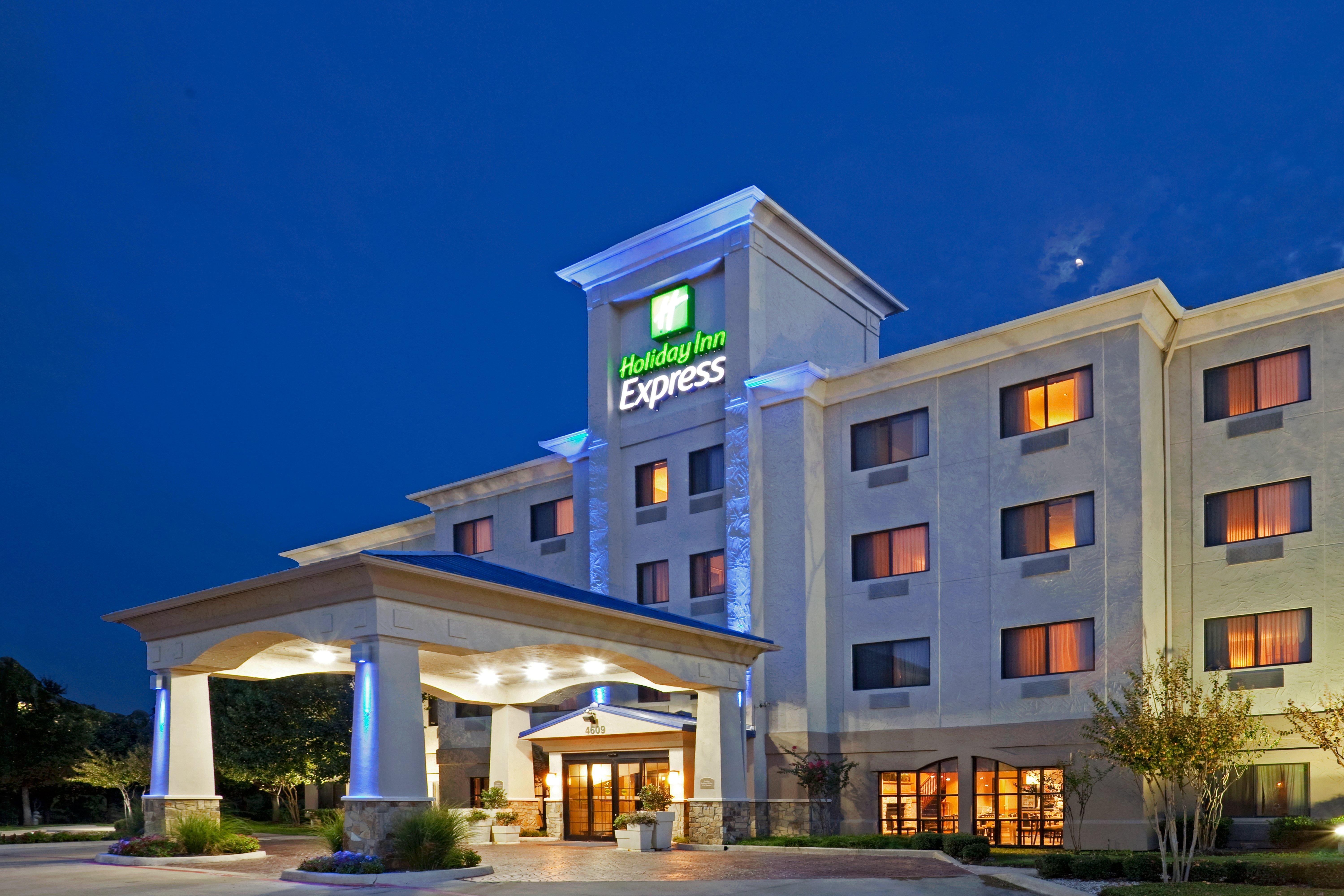 Holiday Inn Express Hotel And Suites Fort Worth/I-20 Dış mekan fotoğraf
