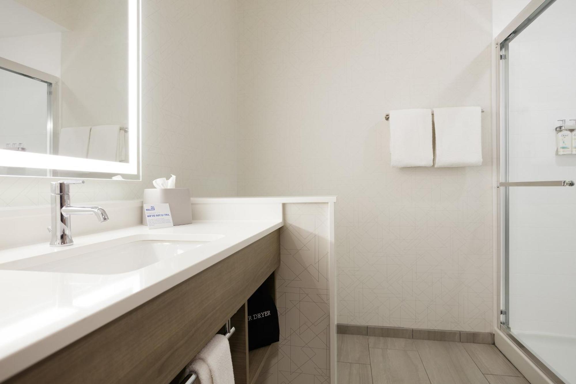 Holiday Inn Express Hotel And Suites Fort Worth/I-20 Dış mekan fotoğraf